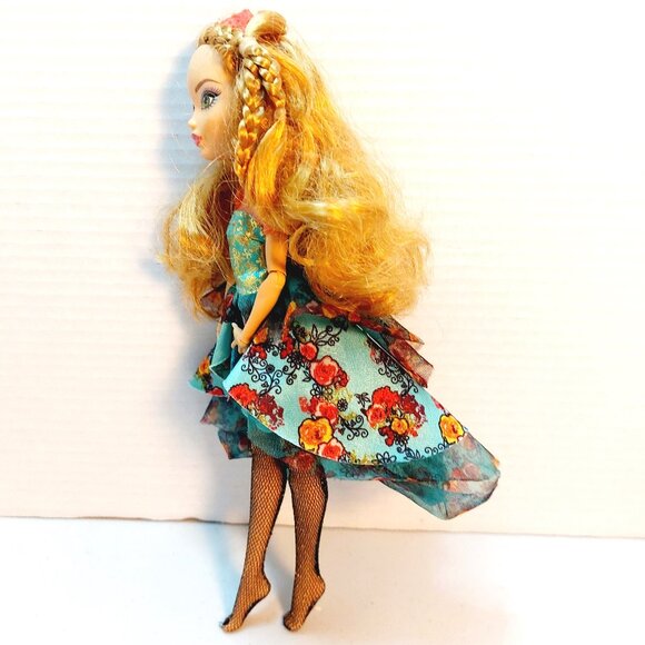 Ever After High Legacy Day Ashlynn Ella Doll-missing accessories - Picture 2 of 8